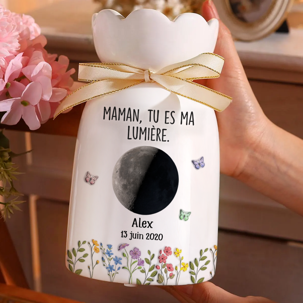 Maman, Tu Es Ma Lumière - Vase Décoratif Personnalisé Pour La Maison