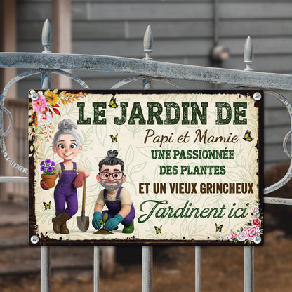 Une Folle Des Plantes et Un Pasionnée  – Plaque En Métal Personnalisée