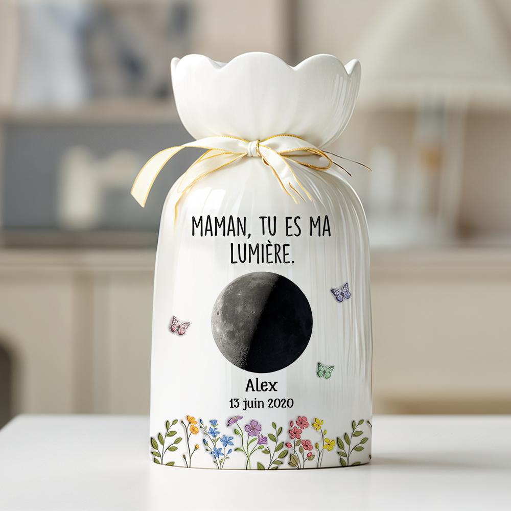 Maman, Tu Es Ma Lumière - Vase Décoratif Personnalisé Pour La Maison