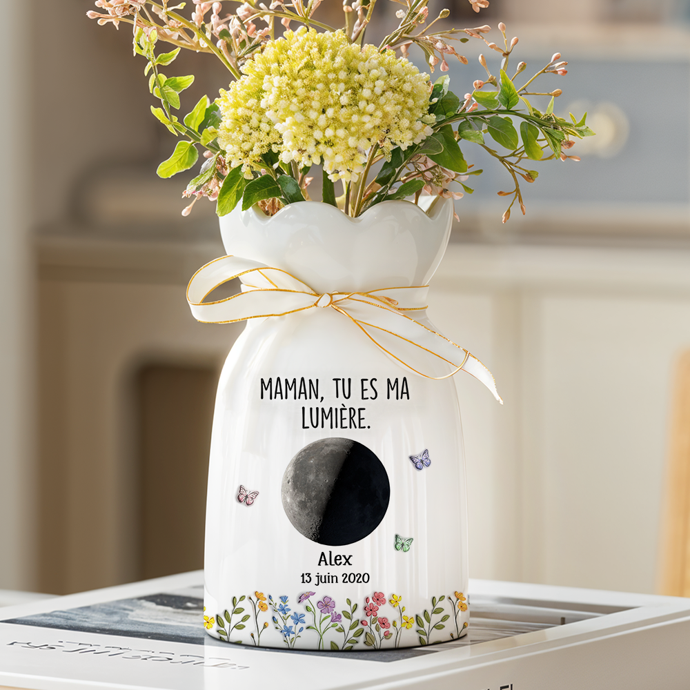 Maman, Tu Es Ma Lumière - Vase Décoratif Personnalisé Pour La Maison