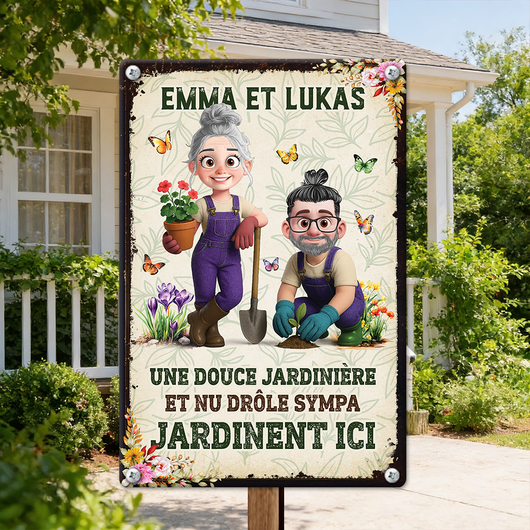 Une Folle Des Plantes Et Un Vieux Grincheux - Jardinent Ici – Plaque En Métal Personnalisée